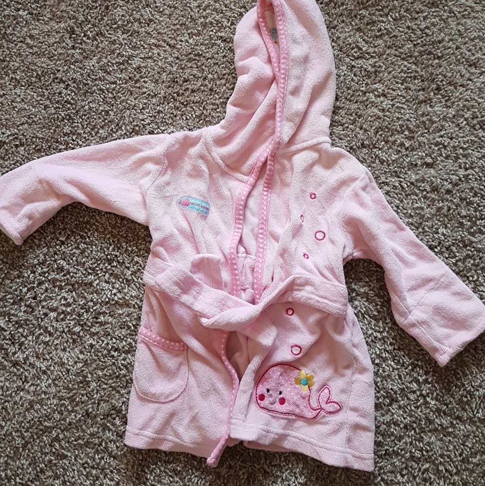 Like new baby bathrobe   up to 9 mos